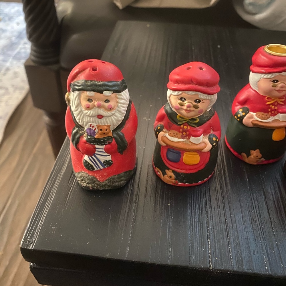Matching Santa and Mrs Claus